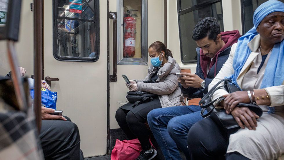 Volver al trabajo tras la cuarentena: cómo has de ir en coche y en transporte público