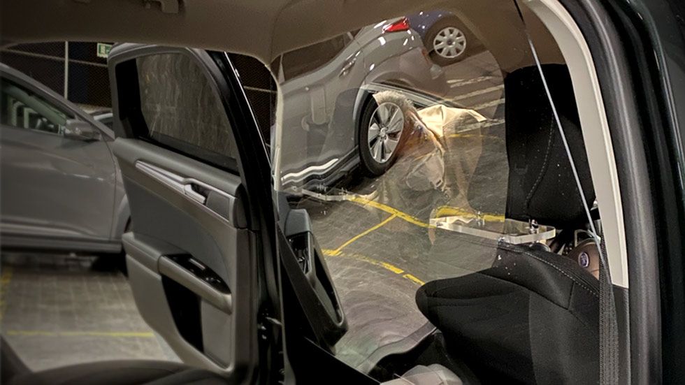 Así se protegen 200 coches oficiales frente al coronavirus: ¿cuánto ha costado?