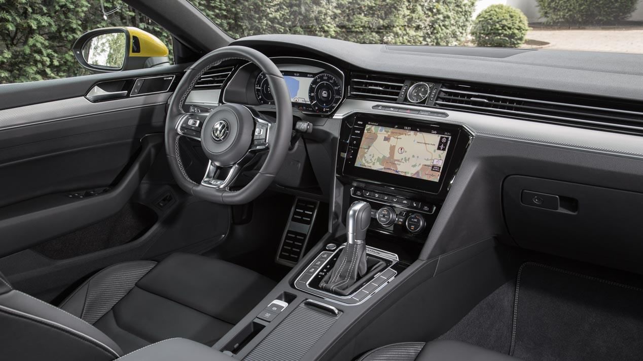 Volkswagen Arteon y Tiguan 2020: la berlina y el SUV se renuevan