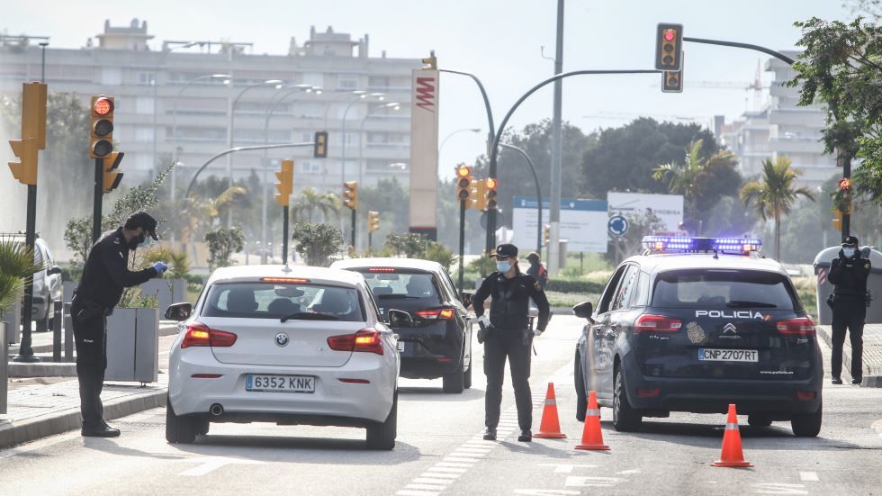 Cómo tienes que desplazarte al trabajo en el estado de alarma: la DGT lo confirma