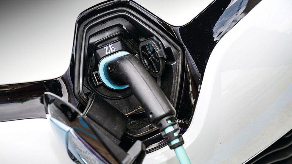 Cuánto emite menos un coche eléctrico frente a un diésel o un gasolina