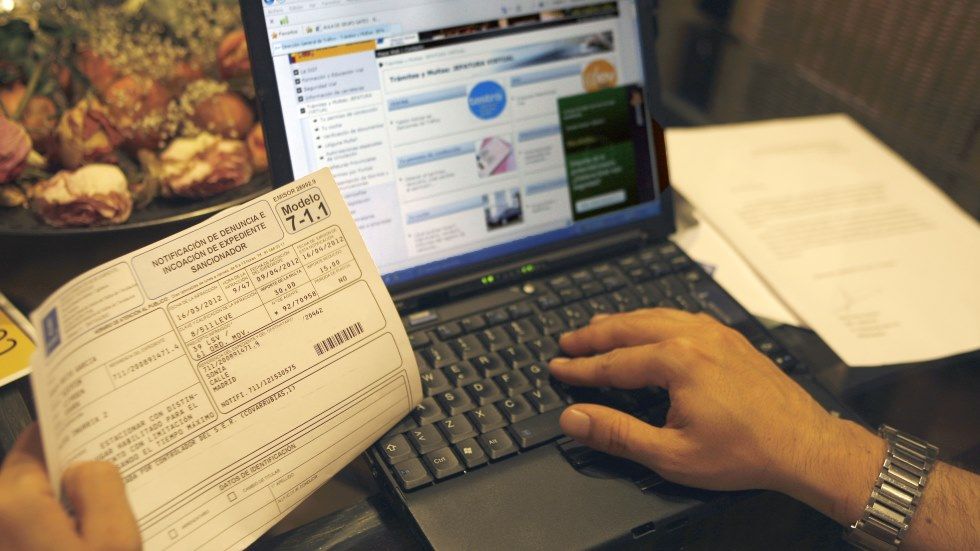 Embargan miles de cuentas de conductores durante el confinamiento: ¿por qué?