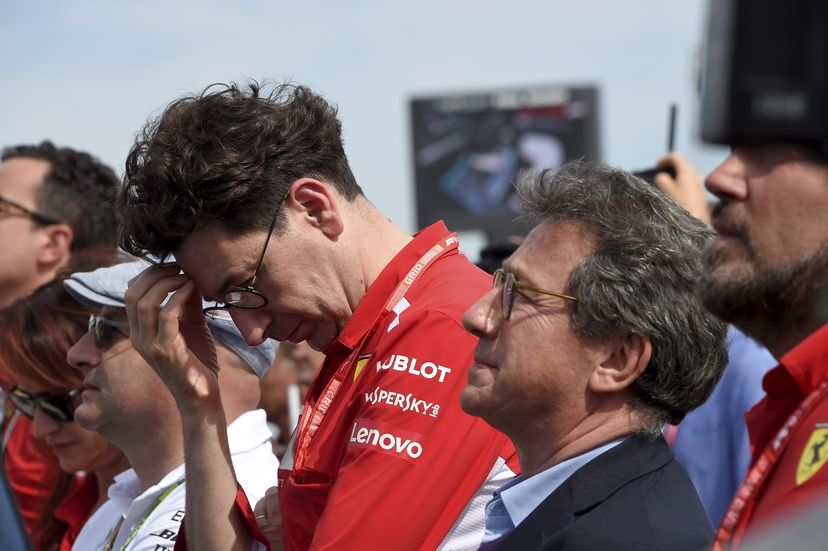 Binotto y Camilleri, que dice "Tiene que haber un adulto en la sala"  defienden el derecho a veto de Ferrari