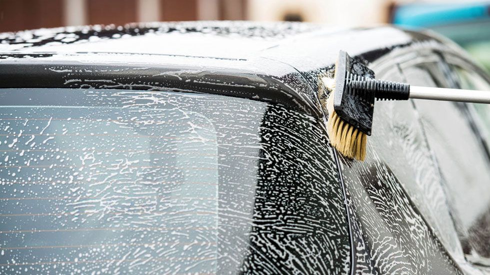 ¿Puedes lavar el coche mientras dure el estado de alarma?
