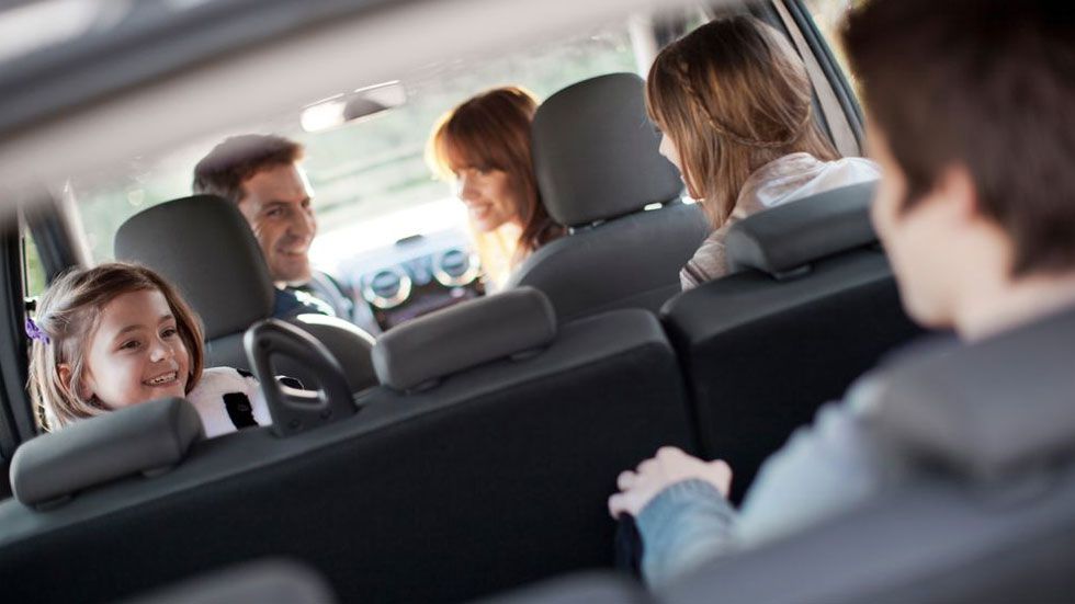 Esta es la fecha en la que podremos ir acompañados en el coche y más de dos personas