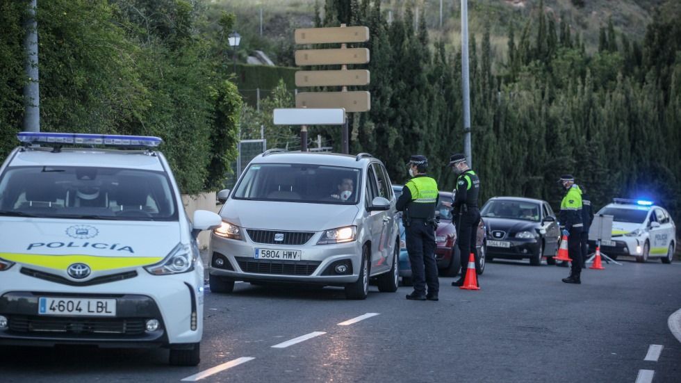 Cuántas personas exactamente pueden ir en el coche durante la actual fase 0 de desescalada