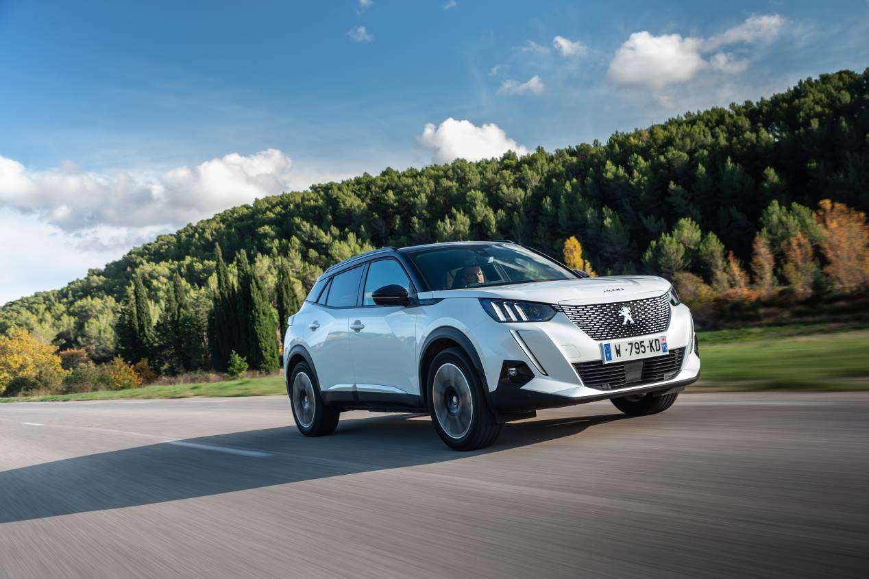 Los 10 coches más vendidos durante el mes de abril