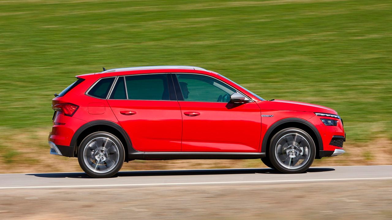 El nuevo Skoda Kamiq Scoutline presenta una imagen más campera.