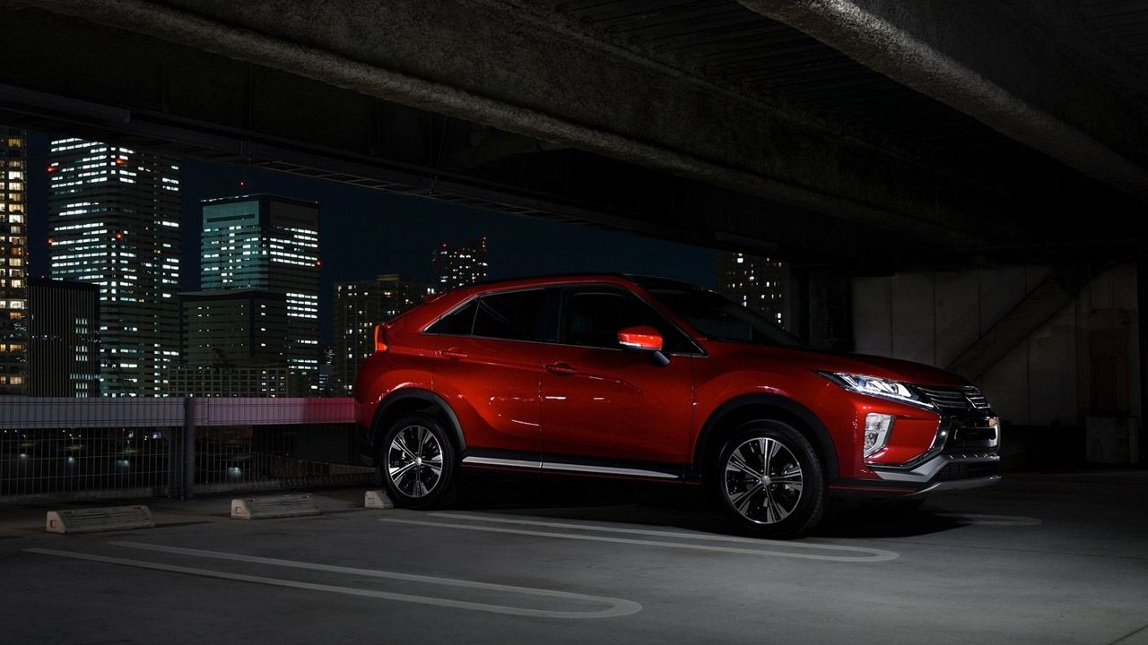 Mitsubishi Eclipse Cross Black Edition, más equipado y conectado