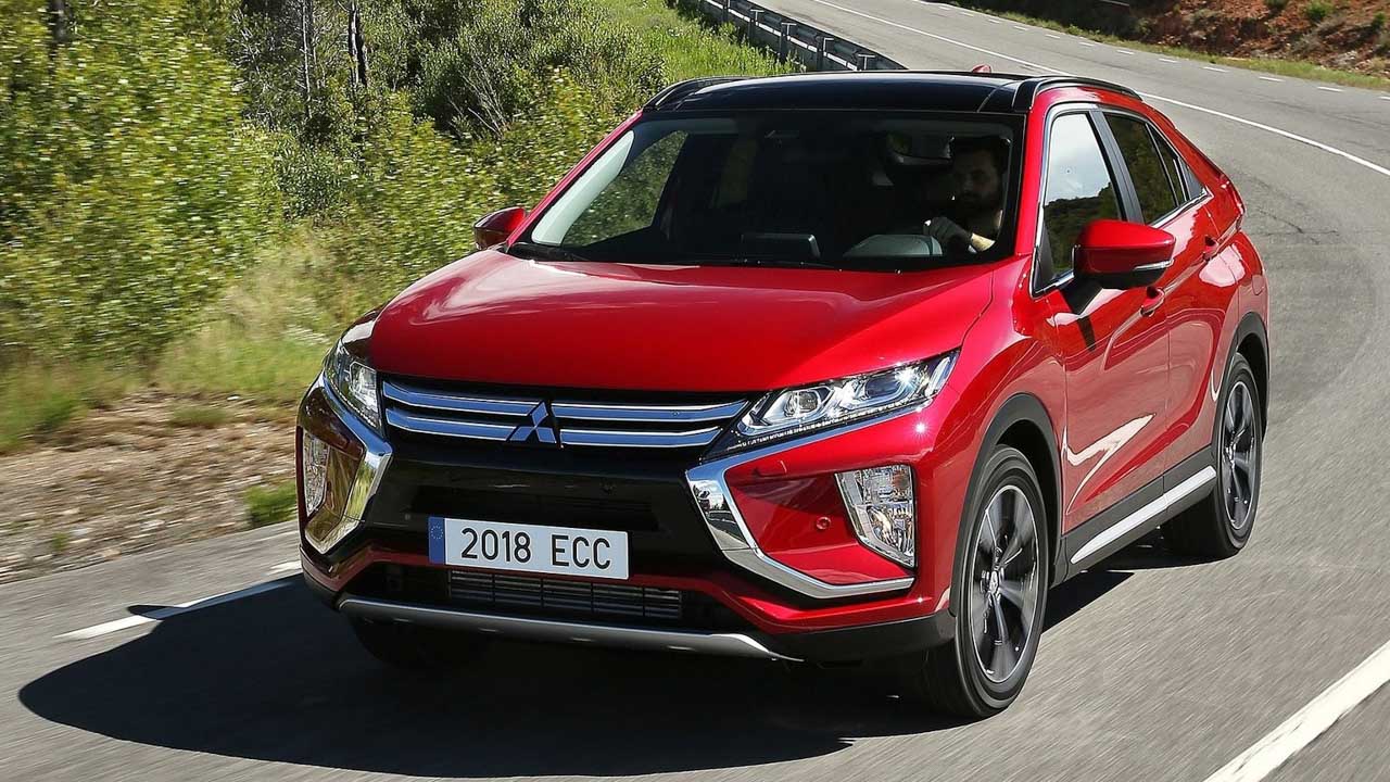 Mitsubishi Eclipse Cross Black Edition, más equipado y conectado