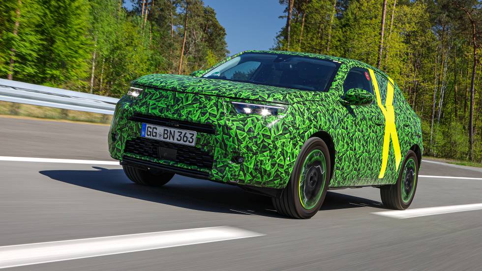 Opel Mokka 2021: nuevos datos e imágenes del SUV, “hermano” del Peugeot 2008