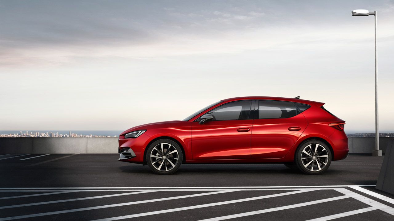 Audi A3, Seat León y VW Golf, la competencia está en casa