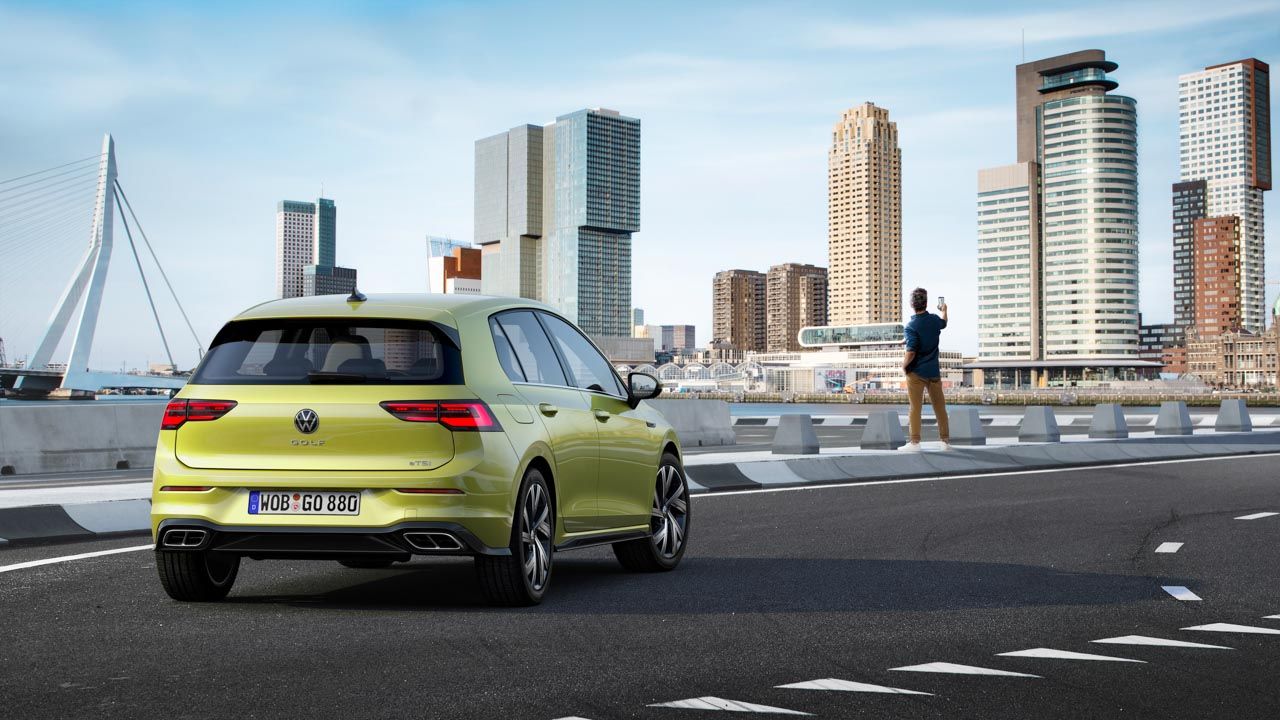 Audi A3, Seat León y VW Golf, la competencia está en casa