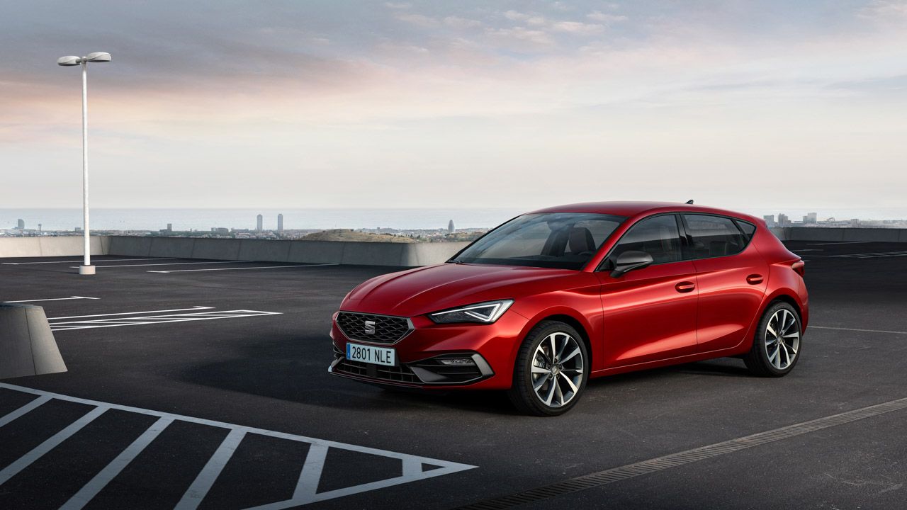 Audi A3, Seat León y VW Golf, la competencia está en casa