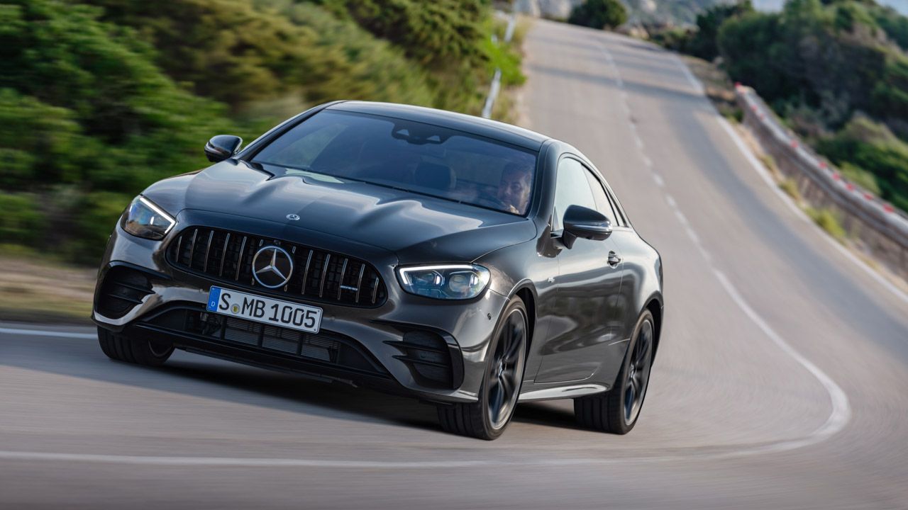 Los Mercedes E Coupé y E Cabriolet también se reestilizan al son de la renovada Clase E berlina 2020