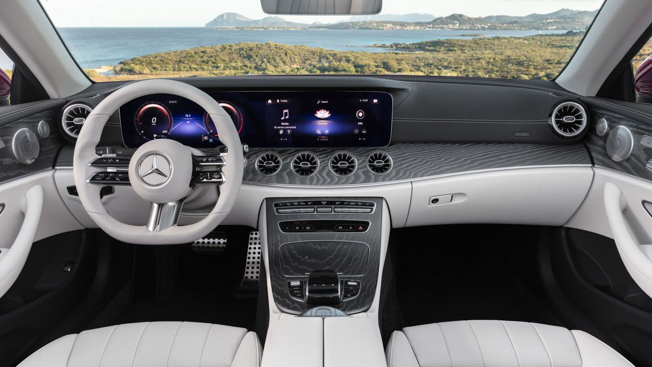 Los Mercedes E Coupé y E Cabriolet también se reestilizan al son de la renovada Clase E berlina 2020