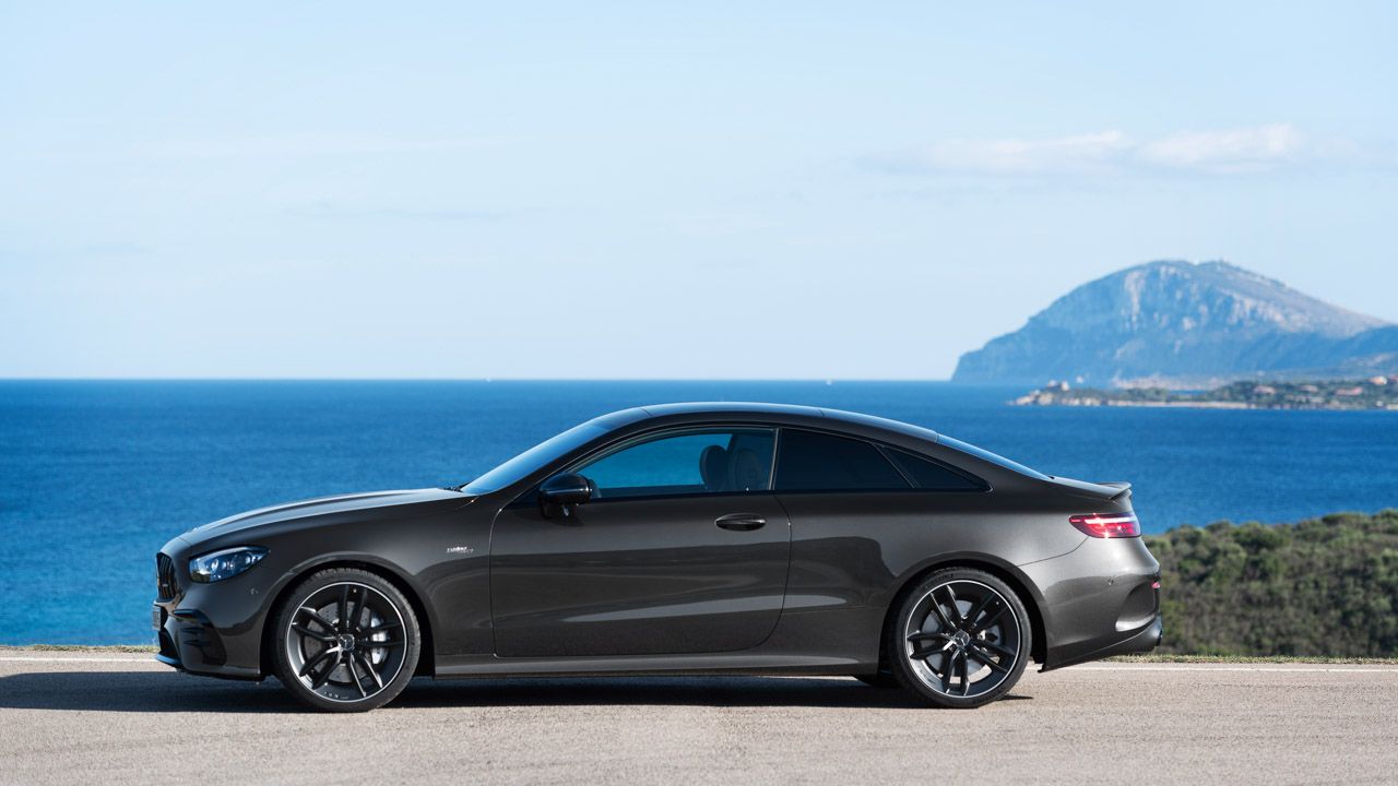 Los Mercedes E Coupé y E Cabriolet también se reestilizan al son de la renovada Clase E berlina 2020