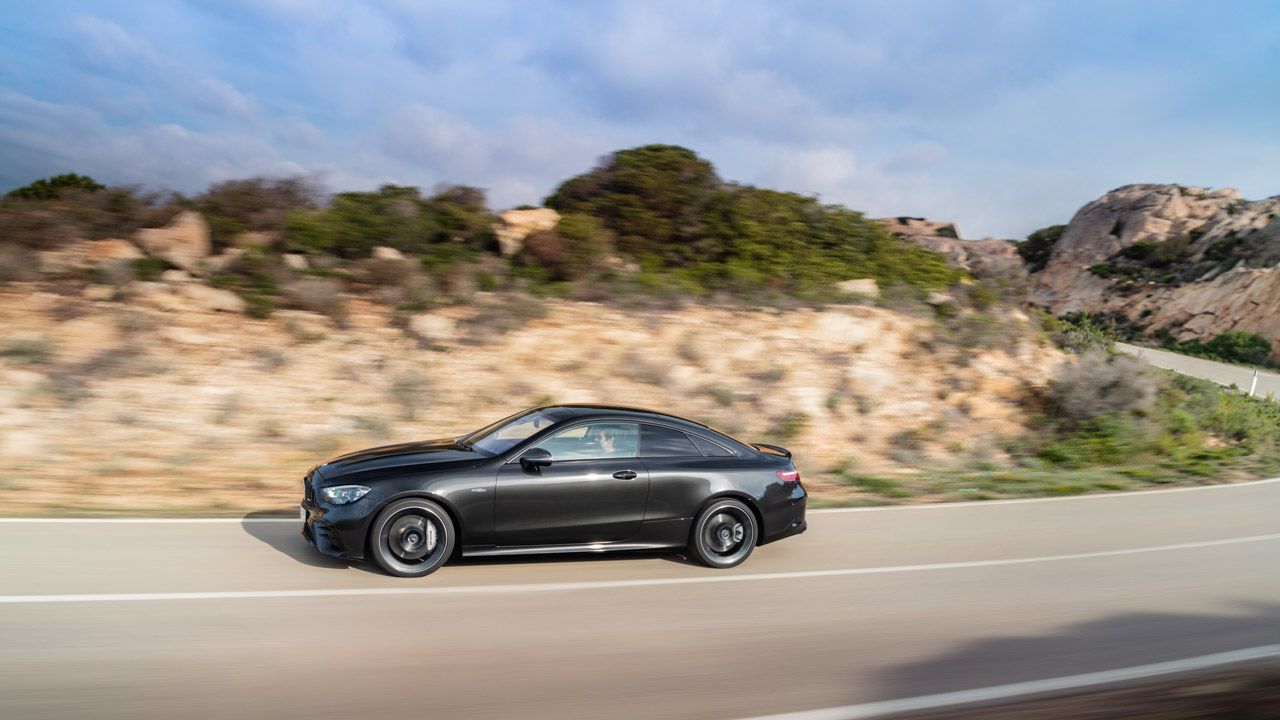 Los Mercedes E Coupé y E Cabriolet también se reestilizan al son de la renovada Clase E berlina 2020
