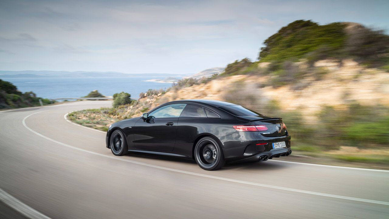 Los Mercedes E Coupé y E Cabriolet también se reestilizan al son de la renovada Clase E berlina 2020