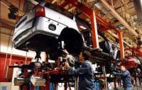 La crisis que atraviesa Estados Unidos atemoriza a los fabricantes automovilísticos locales La crisis que atraviesa Estados Unidos atemoriza a los fabricantes automovilísticos locales