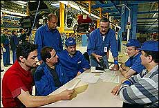 Ford quiere mejorar la relación con sus empleados