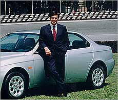 Paolo Cantarella, ejecutivo del motor mejor pagado de 2001