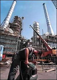 Irak se enfrenta a la ONU y provoca una fuerte subida del petróleo