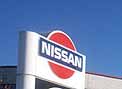 Nissan defiende su modelo salarial doble