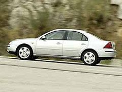 Ford Mondeo 2.5i V6 5 Tronic 24V 4p Ford Mondeo 2.5i V6 5 Tronic 24V 4p