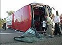 El choque entre un autocar y un turismo causa dos muertos