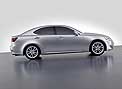 Lexus: más lujo y motores híbridos para la gama media