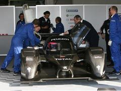 Villeneuve y Sarrazin, con el Peugeot 908