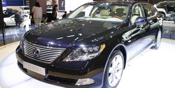 Lexus LS600h