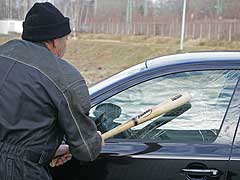 Lo que no sabes de los cristales de tu coche y los ladrones sí