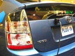 Toyota prueba el híbrido con enchufe