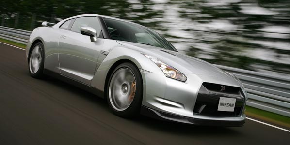 Nissan GT-R: el M6 japonés
