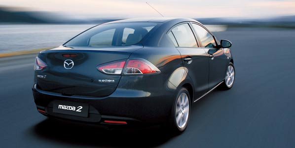 Mazda2 Sedán