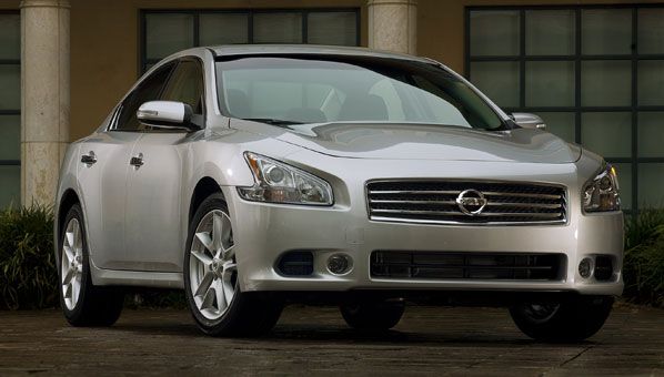 Nissan Maxima 2009, deportivo futurista