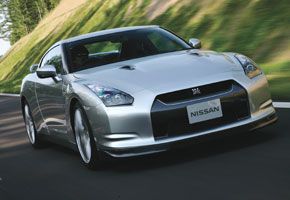 Nissan GT-R