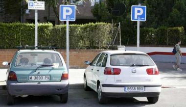 Piden que aparcar en zona para discapacitados reste puntos Piden que aparcar en zona para discapacitados reste puntos