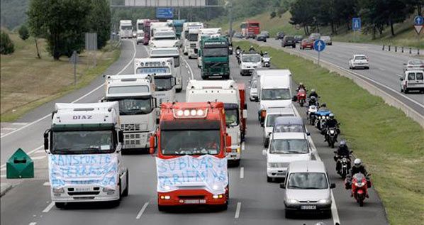 La huelga del transporte amenaza con el desabastecimiento