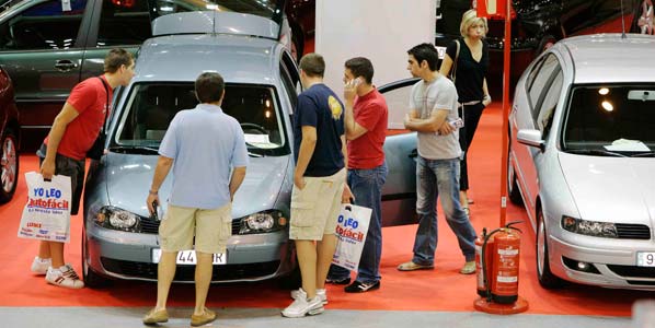 Canarias no bajará el IGIC a los vehículos