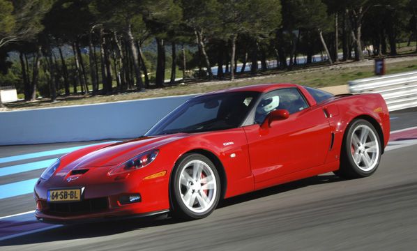 General Motors, más despidos y recortes