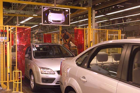 El séctor del automóvil se adapta a la crisis