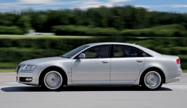 Políticos con coches de 110.000 euros Políticos con coches de 110.000 euros