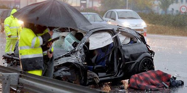30 fallecidos en 25 accidentes