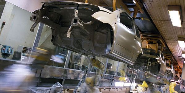Cae el déficit comercial del automóvil