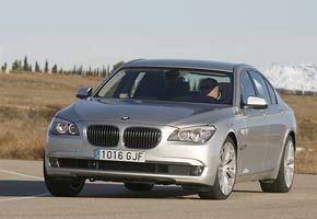 BMW 750i 