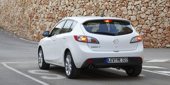 Mazda3 i-stop