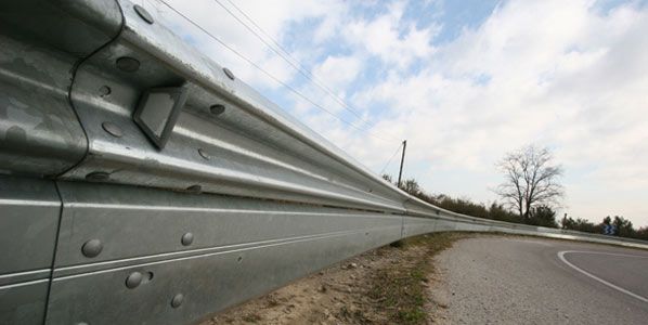 Fomento suspende la instalación de guardarraíles